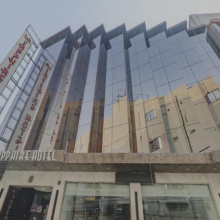 Hotel Townhouse 517 La Sapphire Near Delhi Airport Nueva Delhi Exterior foto