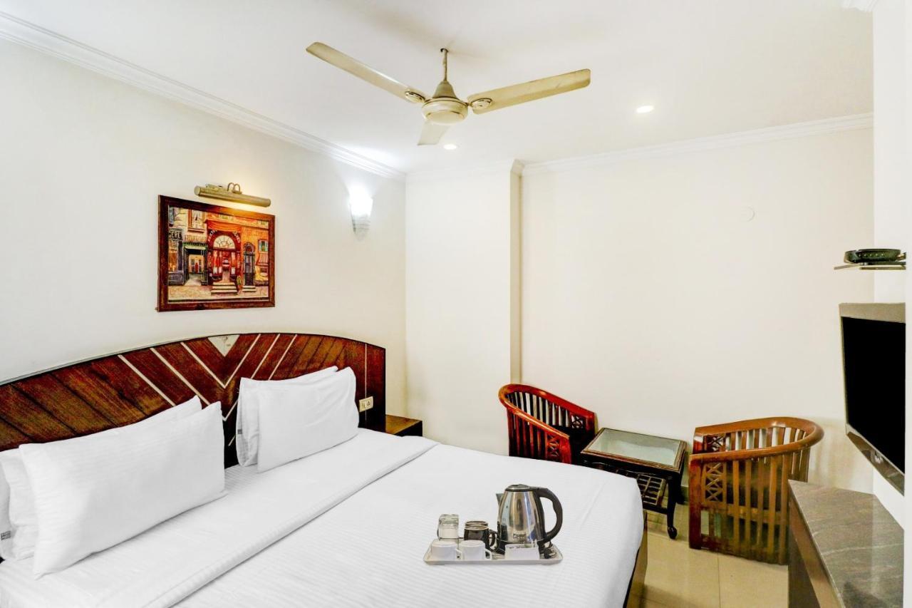 Hotel Townhouse 517 La Sapphire Near Delhi Airport Nueva Delhi Exterior foto